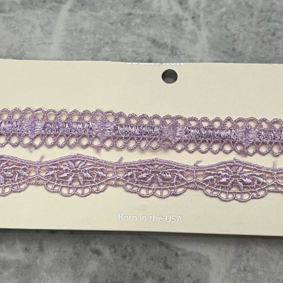 Lace choker necklace set - Picture 3 of 5